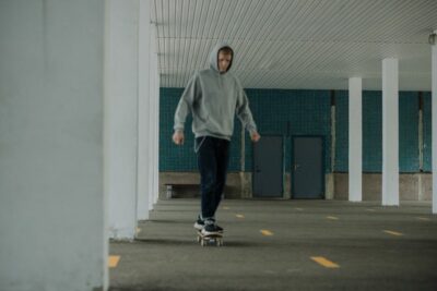 WACKO MARIA et Champion habillent le sweat Reverse Weave pour l&rsquo;automne